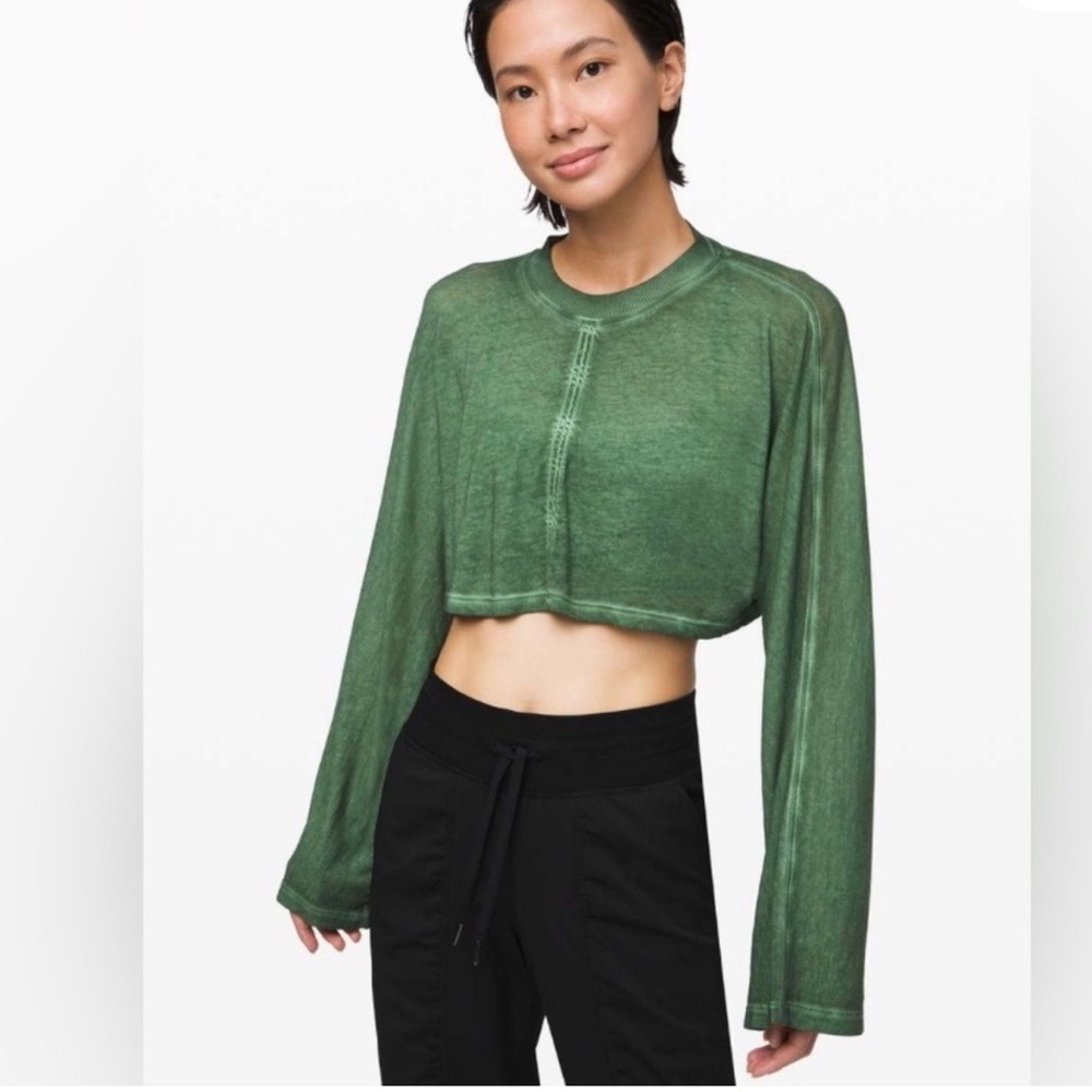 Lululemon Calm Calling Long Sleeve Crop Top Green Bell Sleeves Small/Medium